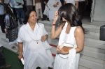 Shilpa Shetty at Sonu Nigam_s mom prayer meet in Mumbai on 3rd March 2013 (85).JPG