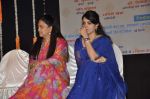 Vasundhara Raje Scindia and Shaina NC at women_s day celebrations  for Jain Sakhi in Birla Matushree, Mumbai on 7th March 2013 (27).JPG