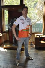 Kingfisher Premium brings Sahara Force India drivers closer to fans in Mumbai on 9th March 2013 (2).JPG