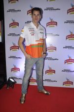 Kingfisher Premium brings Sahara Force India drivers closer to fans in Mumbai on 9th March 2013 (20).JPG