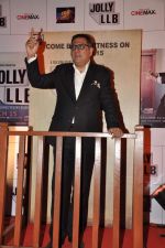 Boman Irani at the Premiere of the film Jolly LLB in Mumbai on 13th March 2013 (93).JPG