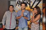 Jackky Bhagnani, Vashu Bhagnani, Priya Anand at the media promotion of the film Rangrezz in Mumbai on 13th March 2013 (45).JPG