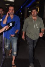 Sunny Deol and Bobby Deol snapped at the airport returning from bangkok after shoot in Mumbai on 13th March 2013 (9).JPG