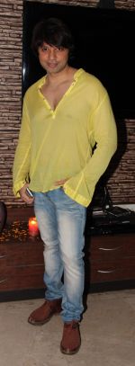 kapil sharma at Sanjay Sharma_s birthday bash in Mumbai on 13th March 2013.jpg