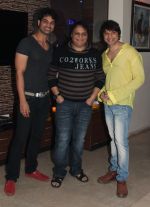 yuvaraj parasharr, sanjay sharma and kapil sharma at Sanjay Sharma_s birthday bash in Mumbai on 13th March 2013.jpg