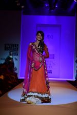 Gauhar Khan walks the ramp for Joy Mitra Show at Wills Lifestyle India Fashion Week 2013 Day 3 in Mumbai on 15th March 2013 (48).JPG