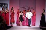 Model walks for Chandrani, Mrinalini, Dhruv-Pallavi Show at Wills Fashion Week 2013 Day 5 on 17th March  (168).JPG