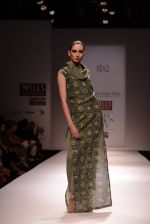 Model walks for Chandrani, Mrinalini, Dhruv-Pallavi Show at Wills Fashion Week 2013 Day 5 on 17th March  (33).JPG