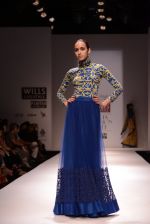 Model walks for Chandrani, Mrinalini, Dhruv-Pallavi Show at Wills Fashion Week 2013 Day 5 on 17th March  (61).JPG