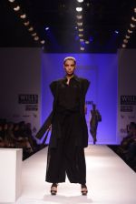 Model walks for Chandrani, Mrinalini, Dhruv-Pallavi Show at Wills Fashion Week 2013 Day 5 on 17th March  (87).JPG