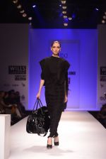 Model walks for Chandrani, Mrinalini, Dhruv-Pallavi Show at Wills Fashion Week 2013 Day 5 on 17th March  (89).JPG