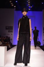 Model walks for Chandrani, Mrinalini, Dhruv-Pallavi Show at Wills Fashion Week 2013 Day 5 on 17th March  (93).JPG