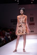 Model walks the ramp for Rehane Show at Wills Lifestyle India Fashion Week 2013 Day 5 in Mumbai on 17th March 2013 (86).JPG