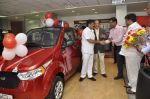 Sachin Ahir launches Mahindra_s eco car in Parel, Mumbai on 19th March 2013 (13).JPG