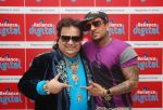 Bappi Lahiri and Jazzy B unveil The Holi War at Reliance Digital store in Mumbai on 20th March 2013 (2).jpg