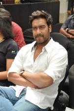 Ajay Devgan at Earth Hour event in Andheri, Mumbai on 22nd March 2013 (8).JPG