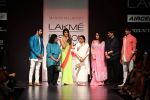 Priyanka Chopra, Asha Bhosle, Hema Malini, Siddharth Malhotra, Varun Dhawan,Manish walk the ramp for Manish Malhotra Show at Lakme Fashion Week 2013 Day 1 in Grand Hyatt, Mumbai on 22nd March 20 (150).JPG