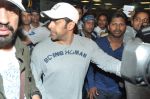 Salman Khan snapped at airport in Mumbai on 24th March 2013 (27).JPG