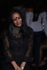 Suchitra Pillai walk the ramp for Save Tigers Aircel Show at Lakme Fashion Week 2013 Day 5 in Grand Hyatt, Mumbai on 26th March 2013 (8).JPG