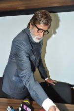 Amitabh Bachchan at Society magazine cover launch in Lower Parel, Mumbai on 30th March 2013 (24).JPG