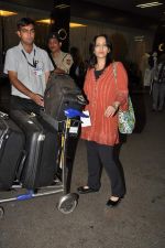 leave for TOIFA in Mumbai on 1st April 2013 (24).JPG