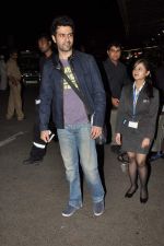 Harman Baweja leave for TOIFA DAY 2 in Mumbai on 2nd April 2013 (49).JPG