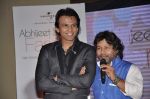 Kailash Kher, Abhijeet Sawant at Abhijeet Sawant_s album launch in Novotel, Mumbai on 2nd April 2013 (9).JPG
