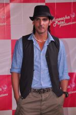 Zayed Khan at Amessha Patel_s production house launches new film ventures in Mumbai on 2nd April 2013 (194).JPG