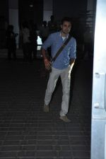 Imran Khan leave for TOIFA Day 3 in Mumbai Airport on 3rd April 2013 (93).JPG