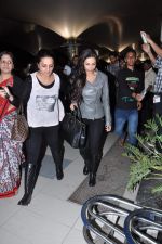 Malaika Arora Khan arrive from TOIFA 2013 in Mumbai on 8th April 2013 (118).JPG