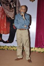 Mukesh Bhatt at the Audio release of Aashiqui 2 at Sudeep Studios in Khar, Mumbai on 8th April 2013 (42).JPG