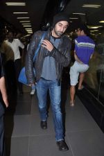 Ranbir Kapoor arrive from TOIFA 2013 in Mumbai on 8th April 2013 (61).JPG