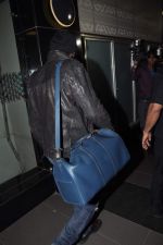 Ranbir Kapoor arrive from TOIFA 2013 in Mumbai on 8th April 2013 (9).JPG