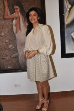 Sushmita Sen at Gautam patole art event in Nehru Centre, Mumbai on 9th April 2013 (98).JPG
