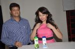 Mahima Chaudhry at ad shoot in Andheri, Mumbai on 10th April 2013 (7).JPG