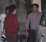 Salman Khan, Govinda at Mahesh Manjrekar_s film screneing in Ketnav, Mumbai on 10th April 2013 (10).JPG