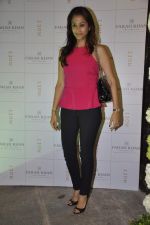 Gayatri Joshi at Farah Khan Ali_s store launch in Mumbai on 11th April 2013  (34).JPG