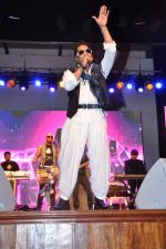 Mika Singh at Baisakhi Celebration co-hosted by G S Bawa and Punjab Association Of India in Mumbai on 13th April 2013 (142).JPG
