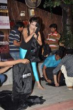 at A No Pants Boldness Ride for the promos of film The City That Never Sleeps in Mumbai on 13th April 2013 (50).JPG