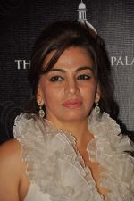 at Zoya introduces exquisite Jewels of the Crown jewellery line in Mumbai on 13th April 2013 (23).JPG