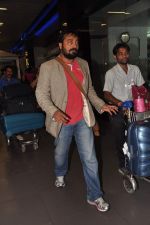 Anurag Kashyap snapped at airport in Mumbai on 16th April 2013 (51).JPG