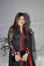 Alka Yagnik at Poonam Dhillon_s birthday bash and production house launch with Rohit Verma fashion show in Mumbai on 17th April 2013 (56).JPG