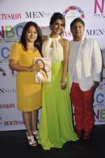 Geeta Basra launches Salon and Beauty mag in Phoenix Mill, Mumbai on 23rd April 2013 (22).JPG