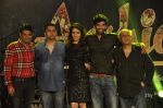 Aditya Roy Kapoor, Shraddha Kapoor, Mohit Suri, Mahesh Bhatt, Bhushan Kumar at Aashiqui concert in Bandra, Mumbai on 24th April 2013 (28).JPG