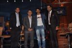 Farhan Akhtar, Ajay Jadeja, Sunil Gavaskar, Sameer Kochhar promotes MARD on IPL in Filmcity, Mumbai on 24th April 2013 (38).JPG
