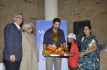 John Abraham meets Make-a-wish foundation kids in Mumbai on 27th April 2013 (10).JPG