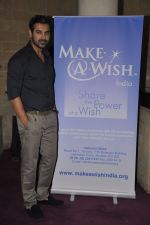 John Abraham meets Make-a-wish foundation kids in Mumbai on 27th April 2013 (18).JPG