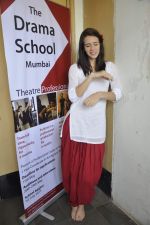 Kalki Koechlin snapped at Mumbai Drama school in Charni Road, Mumbai on 28th April 2013 (53).JPG