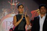 Kareena Kapoor at Bharat N Dorris makeup awards in Mumbai on 29th April 2013 (121).JPG