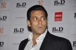Salman Khan at Bharat N Dorris makeup awards in Mumbai on 29th April 2013 (128).JPG